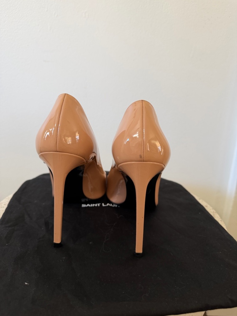 Saint Laurent Anja Stilletto Pump in patent leather - Picture 4 of 7